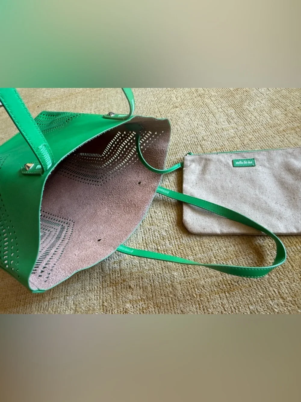 Stella & Dot Fillmore Tote Bag Kelly Green Perforated Leather with Pouch